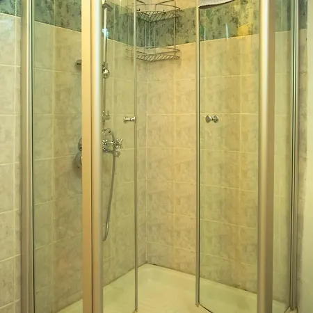 Venetula's Mansion 3*